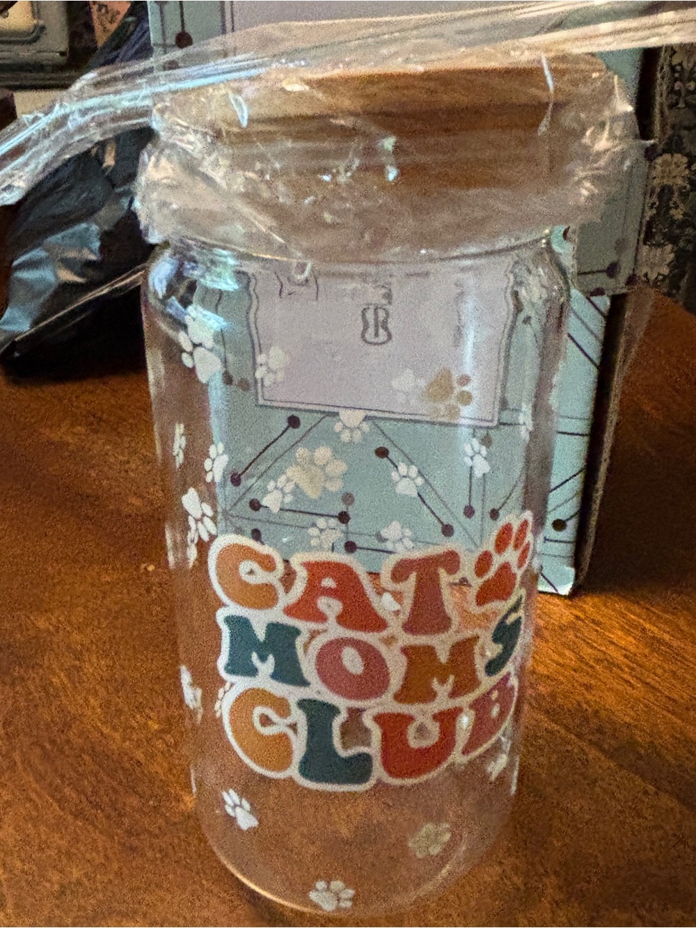 Cat Mom’s Club glass with lid and glass straw - Picture 2 of 3